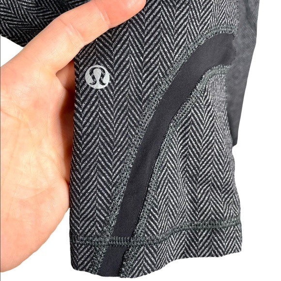 lululemon | Pace Rival Crop *22" Giant Herringbone Black Heathered Black 6 - Picture 6 of 6